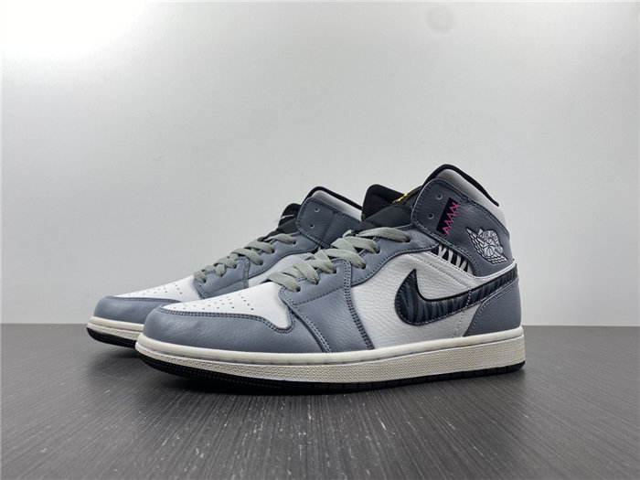 Jordan1 dark grey 554724-170