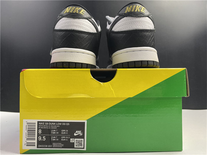 nike sb dunk low S*p*e stars black dh3228-102