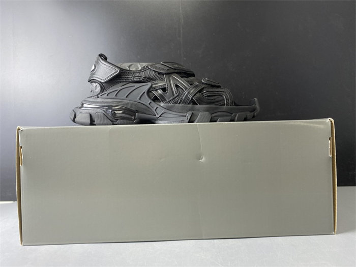 BLCG Track Sandal Black  617542 W2CC1 1000