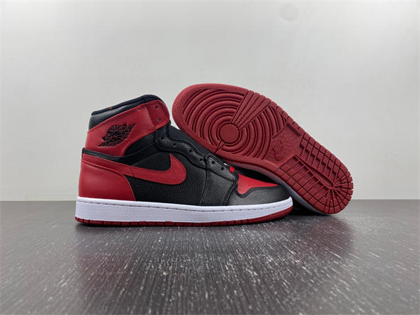 Jordan1 Retro Banned 432001-001