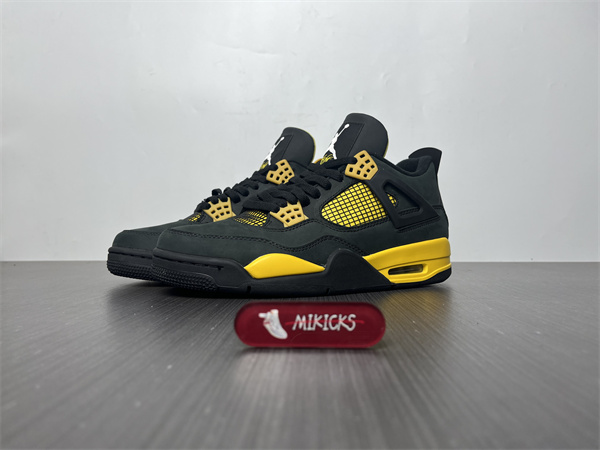 Jordan 4 Retro Thunder DH6927-017