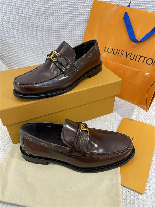 Lv Loafer 049
