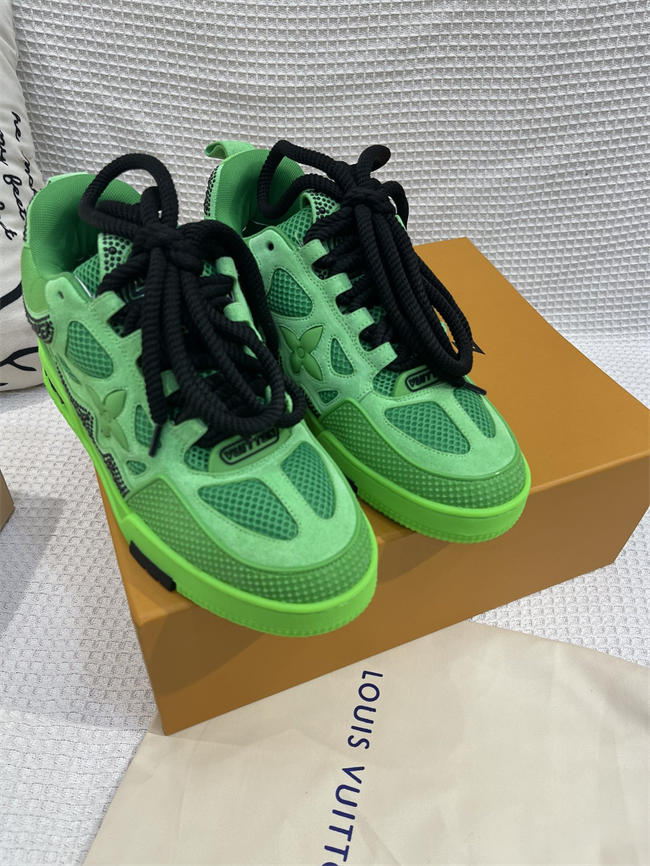 Lv Trainer Sneaker 53