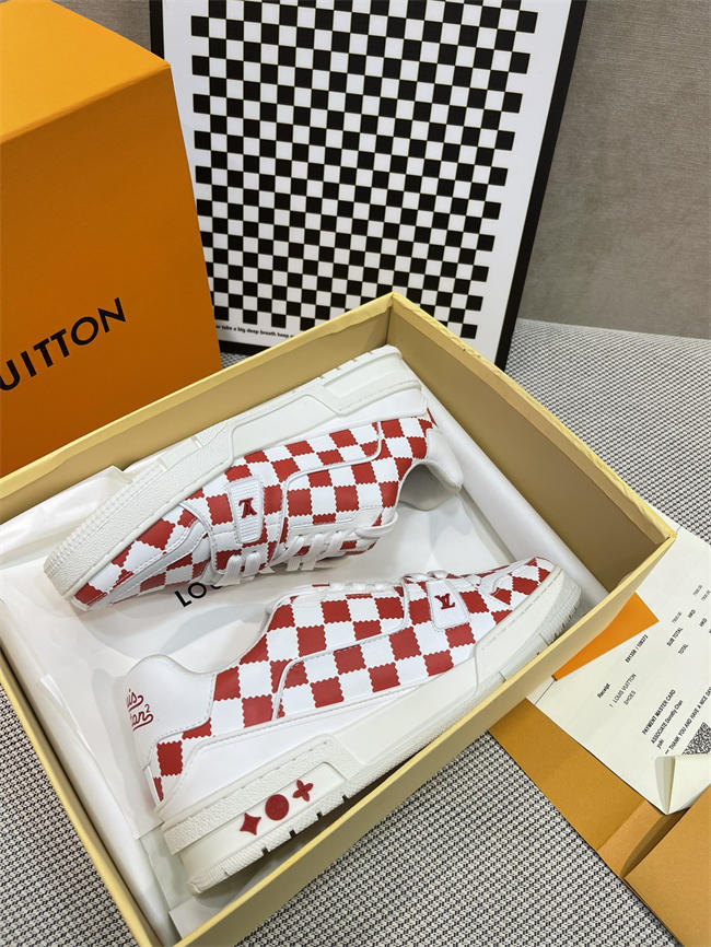 Lv Trainer Sneaker 93