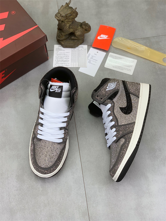Nike Air Jordan 1 High crystal T009