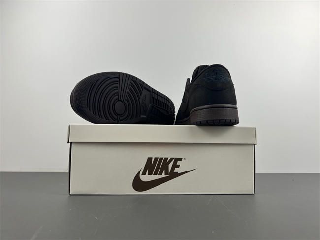 Travis Scott x Air Jordan 1 Low OG DM7866-202